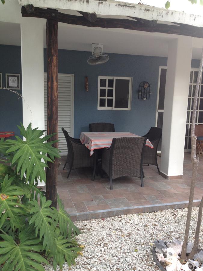 Villa Escondida Guest House Cozumel Downtown Exterior foto